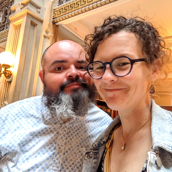 Meet your Posher, Carla - Picture 1 of 1